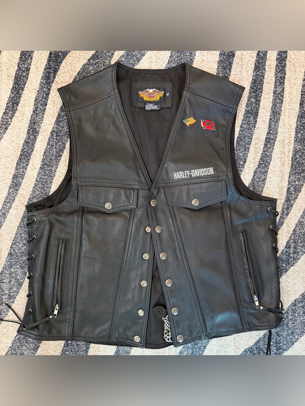 Harley Davidson Vest Mens XL Black Leather Biker Side Lace Snap Motorcycle EEUC